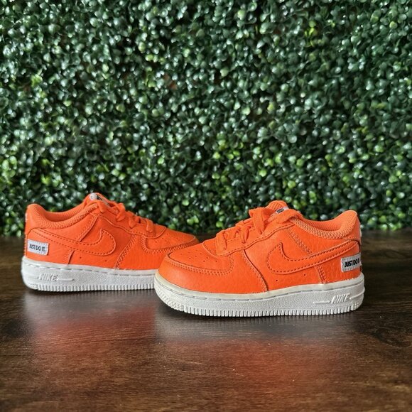 Nike Air Force 1 Low 07 LV8 “Just Do It” Kids Size 7C Orange AV6141-800 Shoes - Picture 1 of 7